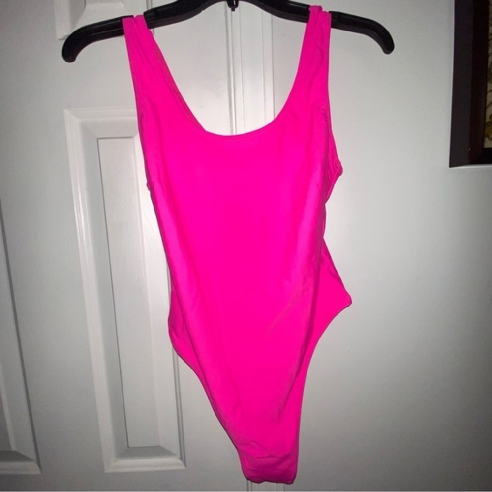 SPEERISE‎ Womens Pink One Piece Swimsuit NEW
